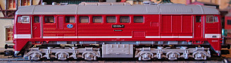 [Lokomotivy] &rarr;&nbsp;[Motorov�]&nbsp;&rarr;&nbsp;[BR 120]&nbsp;&rarr;&nbsp;500547: �erven� s b�l�m prou�kem, �edou st�echou a pojezdem