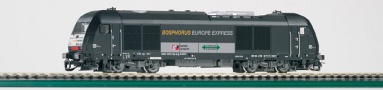[Lokomotivy] &rarr;&nbsp;[Motorov�]&nbsp;&rarr;&nbsp;[ER 20 Herkules]&nbsp;&rarr;&nbsp;47591: dieselov� lokomotiva  �ern� s logem „Bosphorus Europe Express“