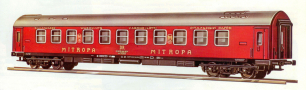[Osobn� vozy] &rarr;&nbsp;[Rychl�kov�]&nbsp;&rarr;&nbsp;[typ Y]&nbsp;&rarr;&nbsp;[1]3720: l��kov� v�z �erven� s �edou st�echou „MITROPA“