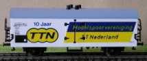 [N�kladn� vozy] &rarr;&nbsp;[Kryt�]&nbsp;&rarr;&nbsp;[2-os� chladic�, pivn� a reklamn�]&nbsp;&rarr;&nbsp;760: b�l� s �edou st�echou „10 let TT Nederland”