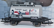 [N�kladn� vozy] &rarr;&nbsp;[Cisternov�]&nbsp;&rarr;&nbsp;[2-os� Z52]&nbsp;&rarr;&nbsp;501421: kotlov� v�z st��brn� s reklamn�m potiskem „5000 Tage Wunderland - Flughafen”