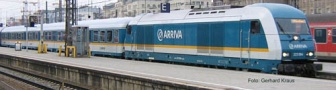 [Soupravy] &rarr;&nbsp;[S lokomotivou]&nbsp;&rarr;&nbsp;21010: set dieselov� lokomotivy a t�� osobn�ch voz� „Arriva“