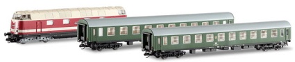 [Soupravy] &rarr;&nbsp;[S lokomotivou]&nbsp;&rarr;&nbsp;210102: set lokomotivy BR 118 a dvou rychl�kov�ch voz� typu Halberst�dt