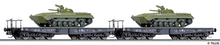 [Soupravy] &rarr;&nbsp;[N�kladn�]&nbsp;&rarr;&nbsp;01629: set dvou plo�inov�ch voz� s transport�ry BMP-1